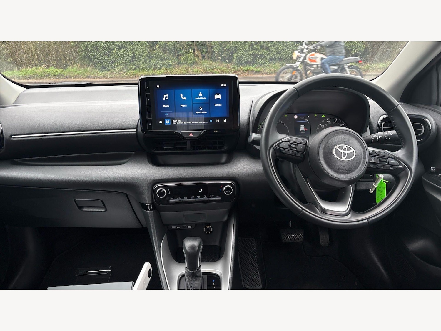 Used Toyota Yaris for sale - 77925145: Photo 7