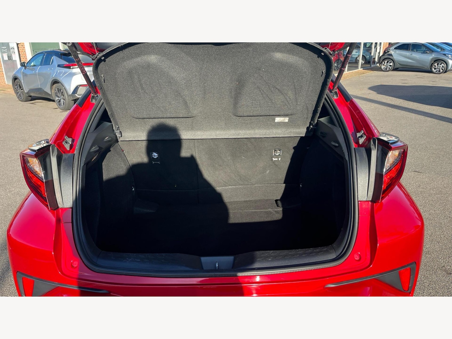 Used Toyota C-HR 2022 for sale - 76887464: Photo 16