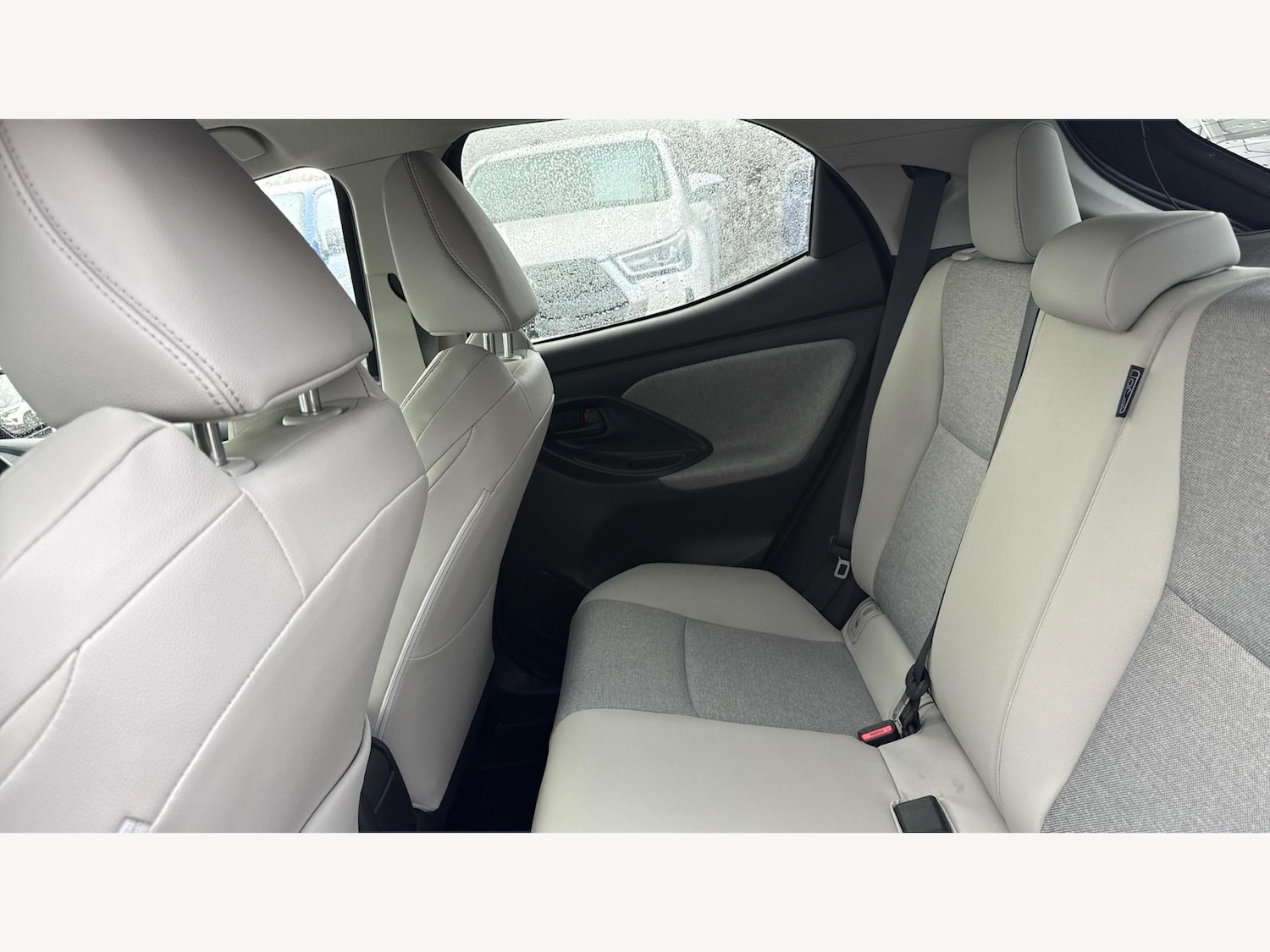 Used Toyota Yaris 2022 for sale - 77097841: Photo 15
