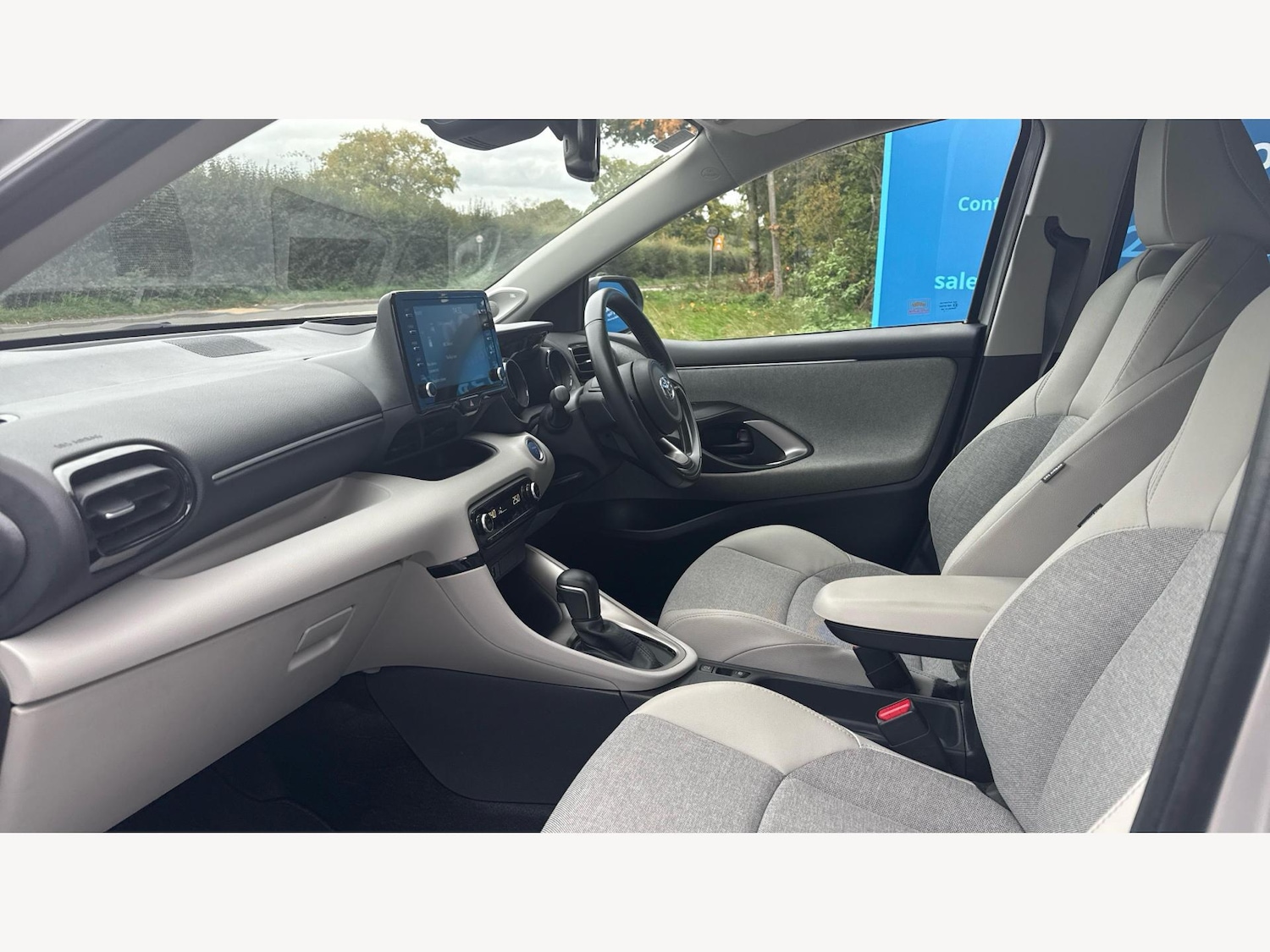 Used Toyota Yaris 2022 for sale - 77097362: Photo 12