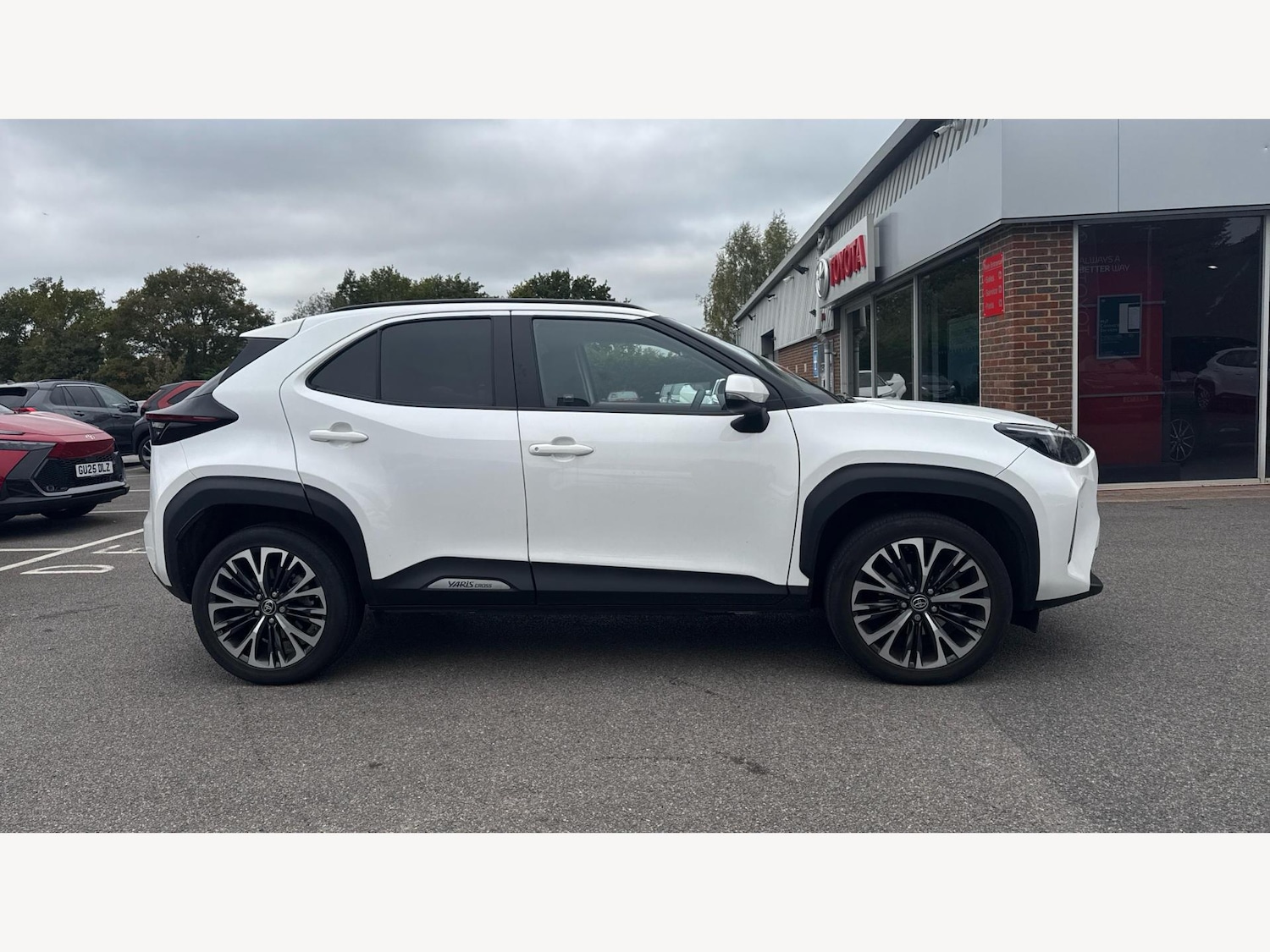 Used Toyota Yaris Cross 2023 for sale - 77082136: Photo 18