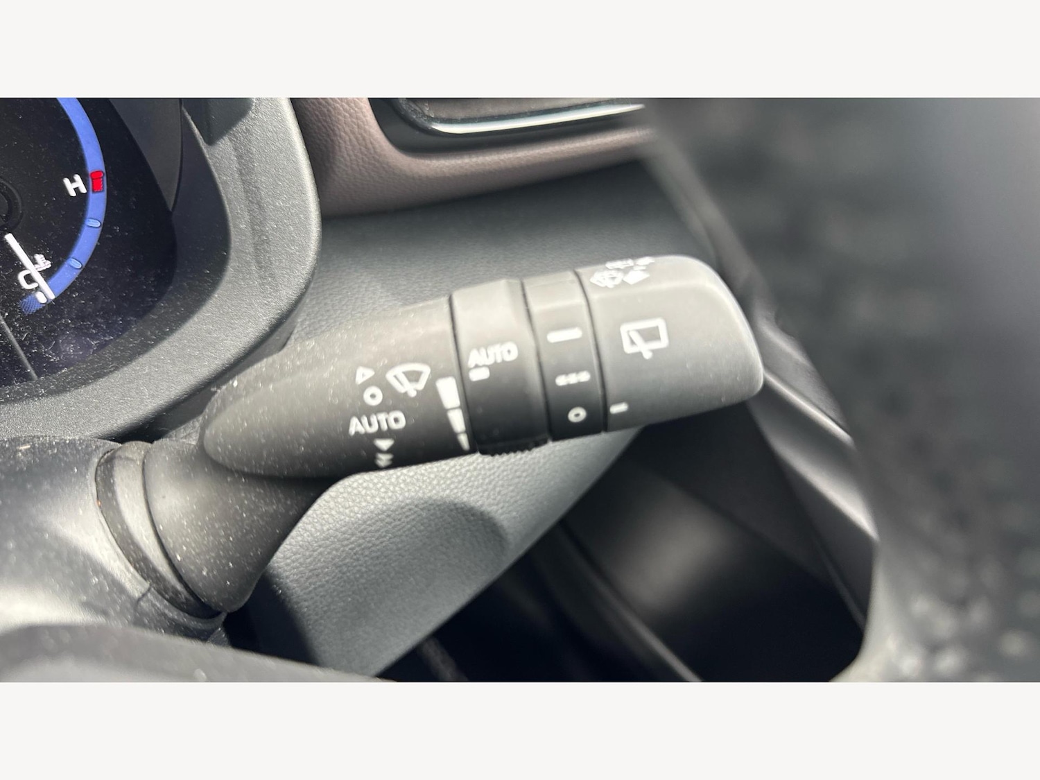 Used Toyota Yaris Cross 2023 for sale - 77082136: Photo 28