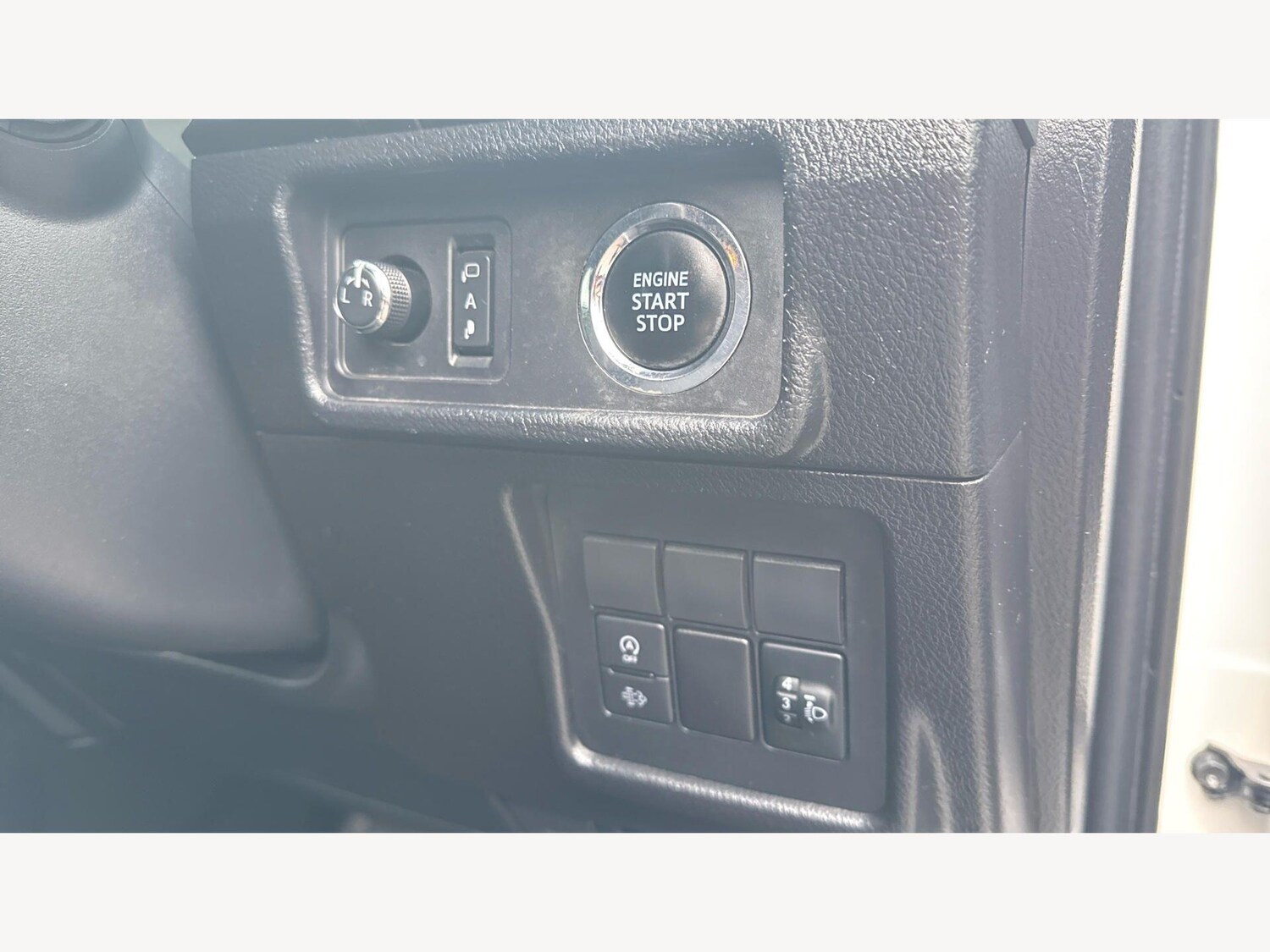 Used Toyota Land Cruiser for sale - 77793543: Photo 24