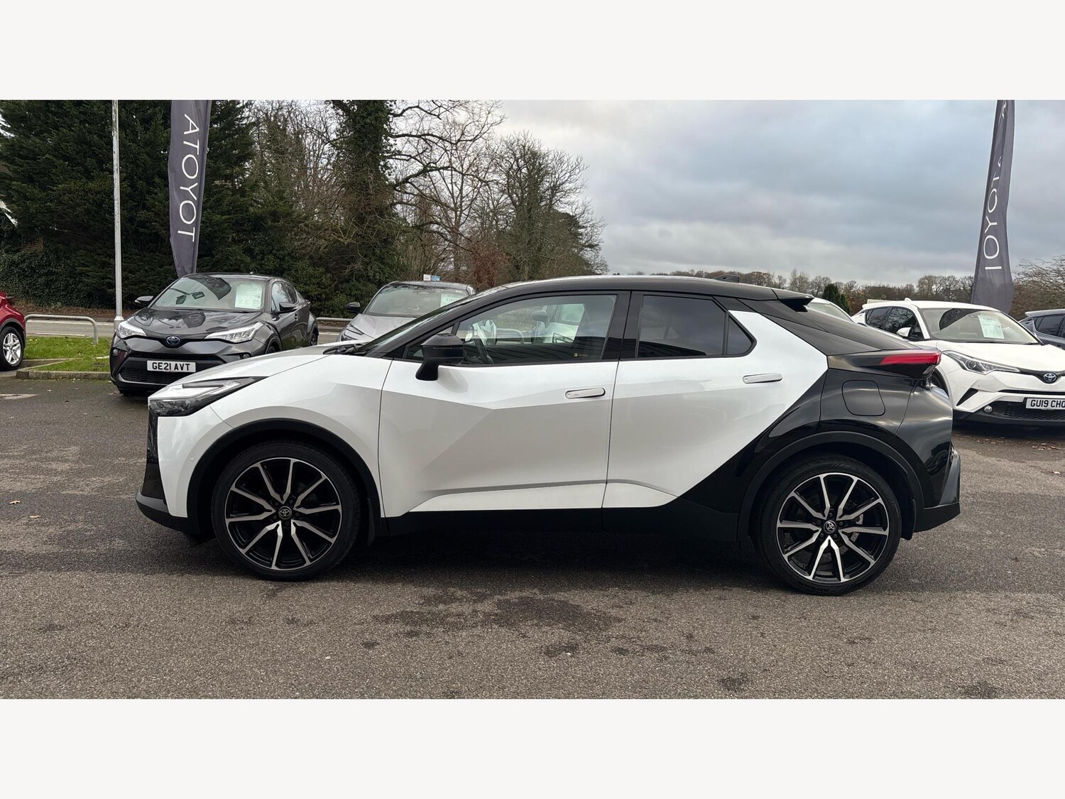 Used Toyota C-HR 2023 for sale - 77215948: Photo 19