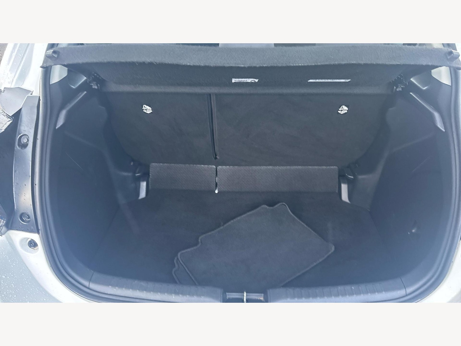 Used Toyota Yaris 2023 for sale - 76865915: Photo 16