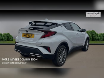 Used Toyota C-HR 2023 for sale - 78318210: Photo