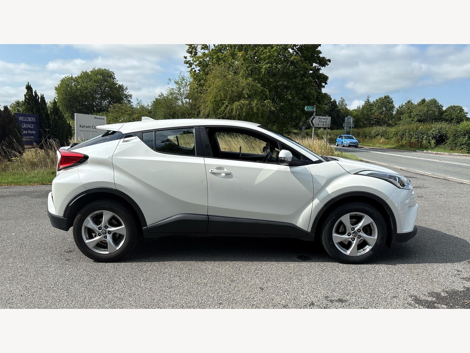 Used Toyota C-HR 2018 for sale - 75991117: Photo 18