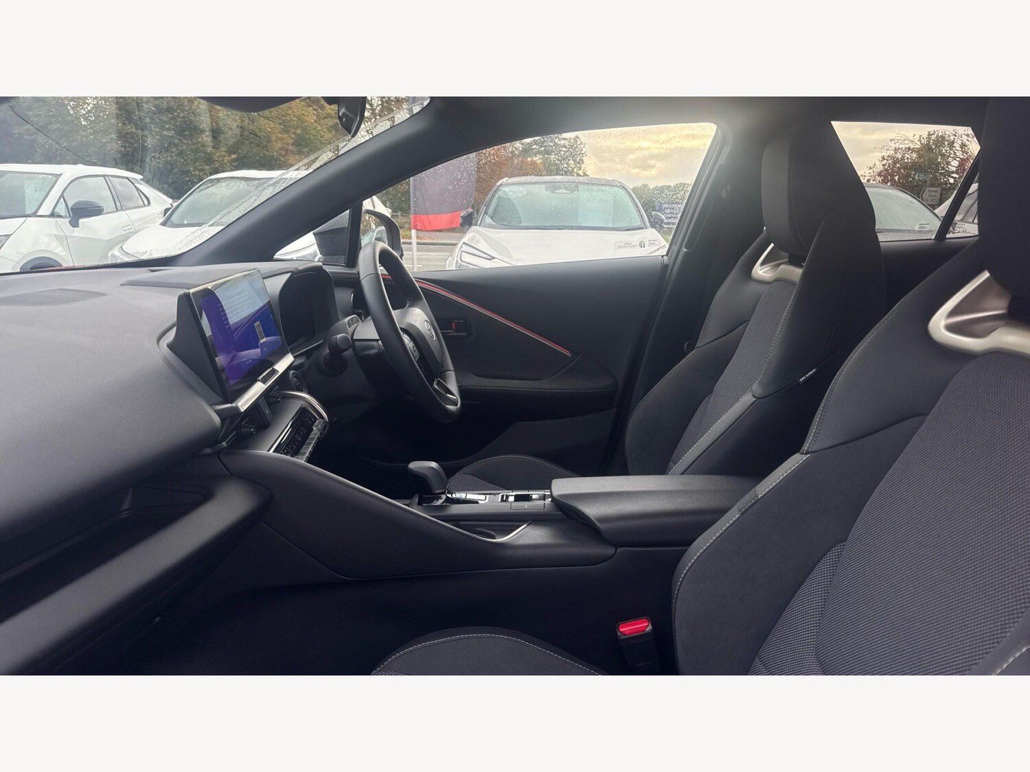 Used Toyota C-HR 2025 for sale - 77909183: Photo 12