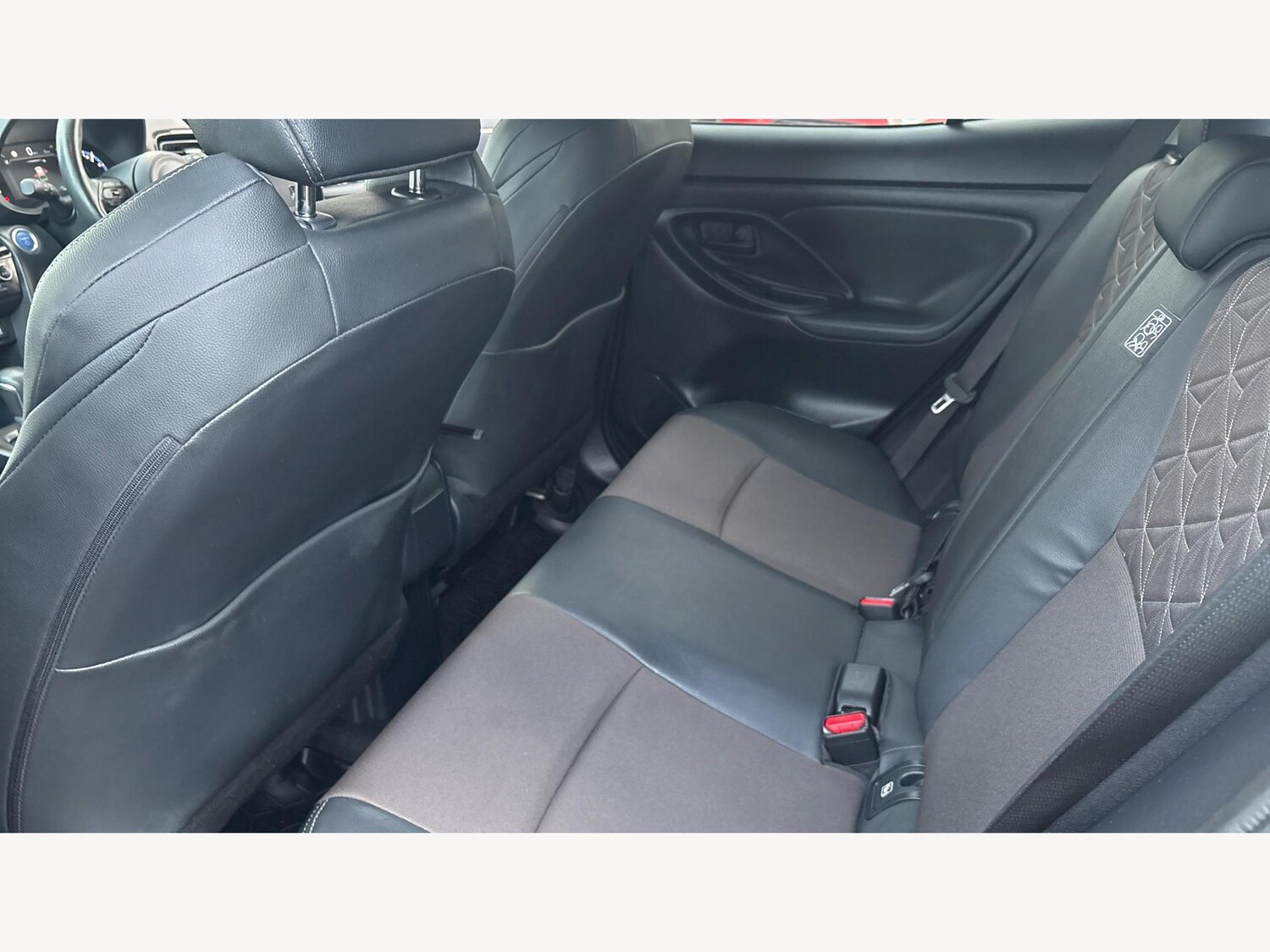 Used Toyota Yaris Cross 2022 for sale - 77573782: Photo 15