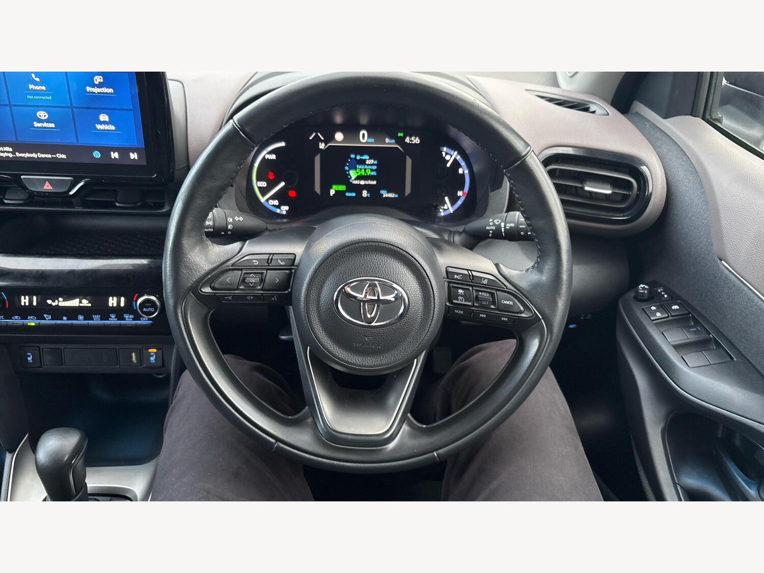 Used Toyota Yaris Cross 2022 for sale - 77573782: Photo 8