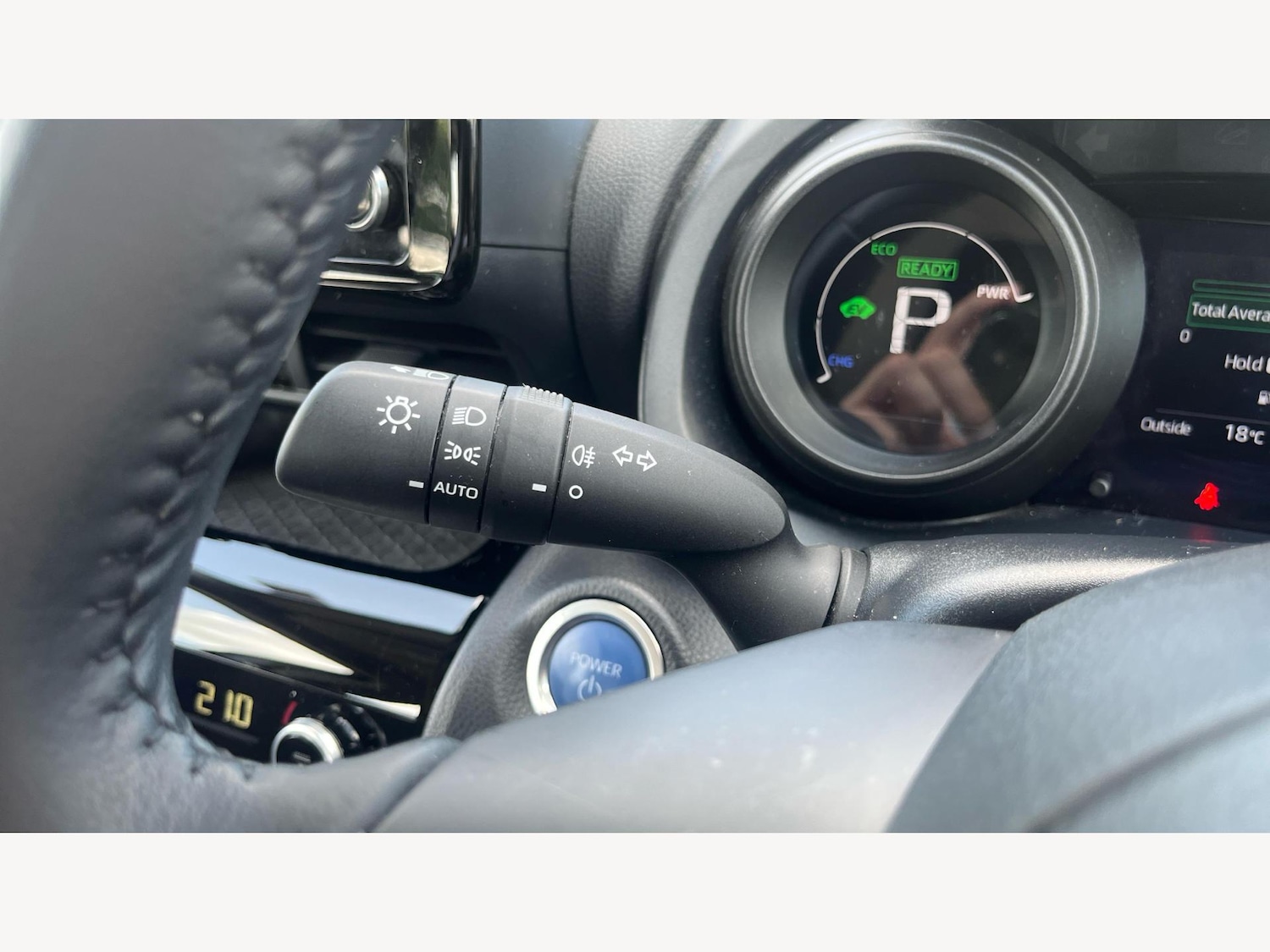 Used Toyota Yaris Cross 2024 for sale - 77162932: Photo 27