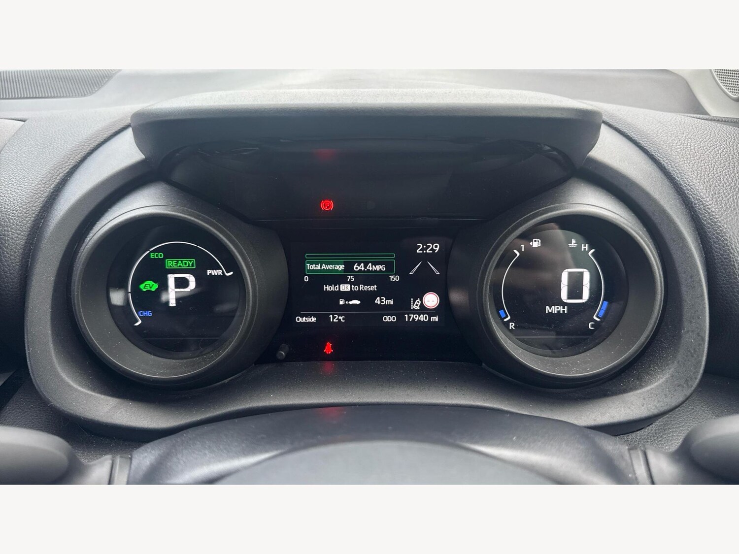 Used Toyota Yaris Cross 2024 for sale - 77290924: Photo 11