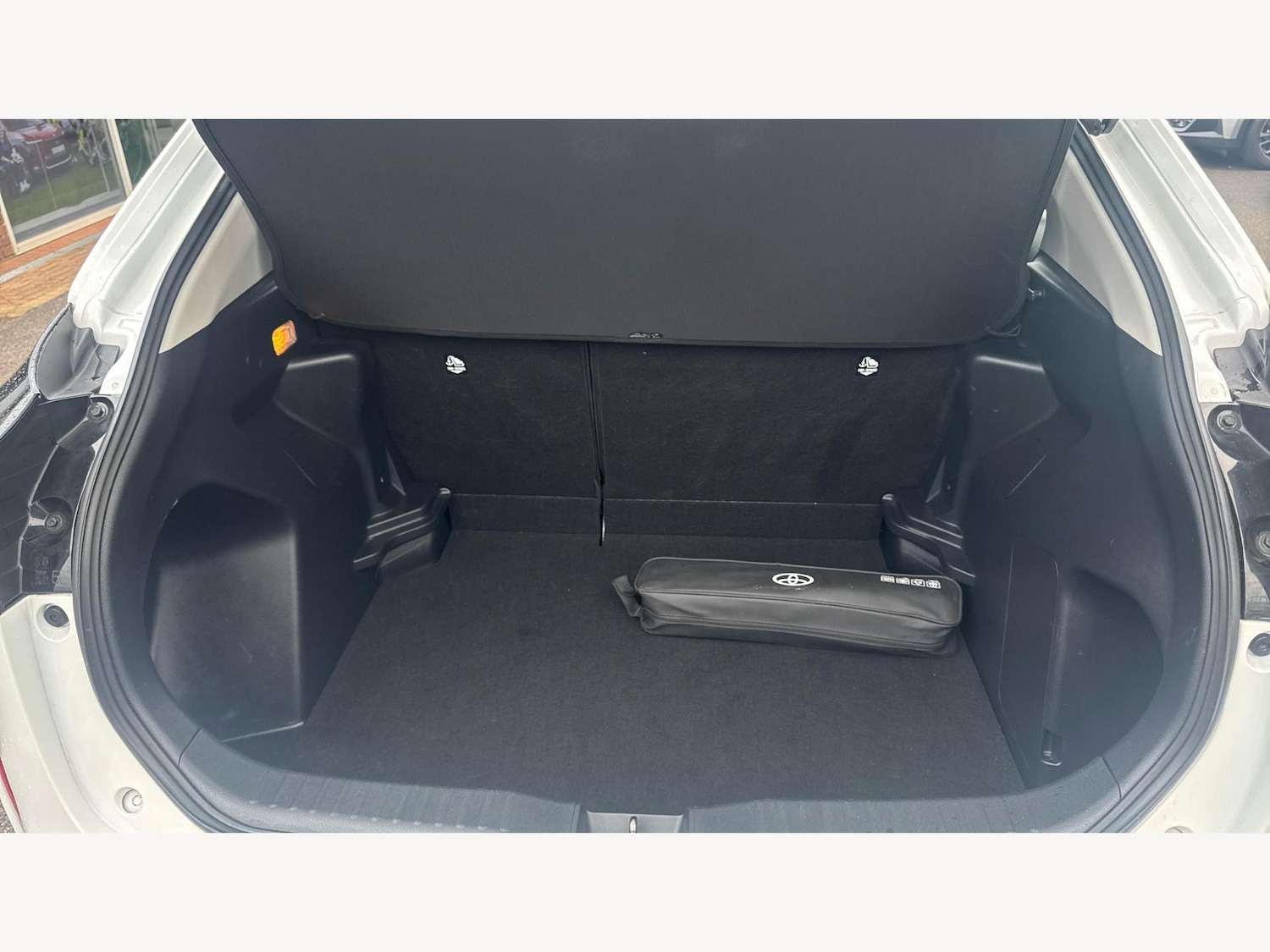 Used Toyota Yaris Cross 2024 for sale - 77290924: Photo 16