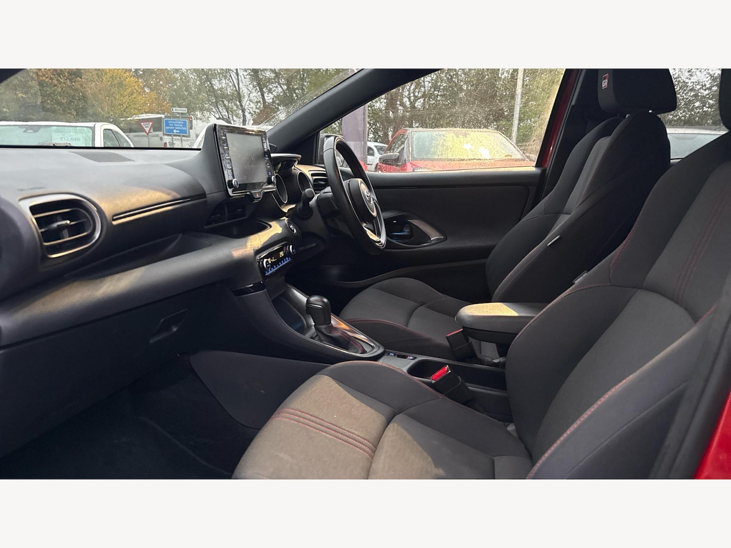 Used Toyota Yaris 2022 for sale - 76473469: Photo 12