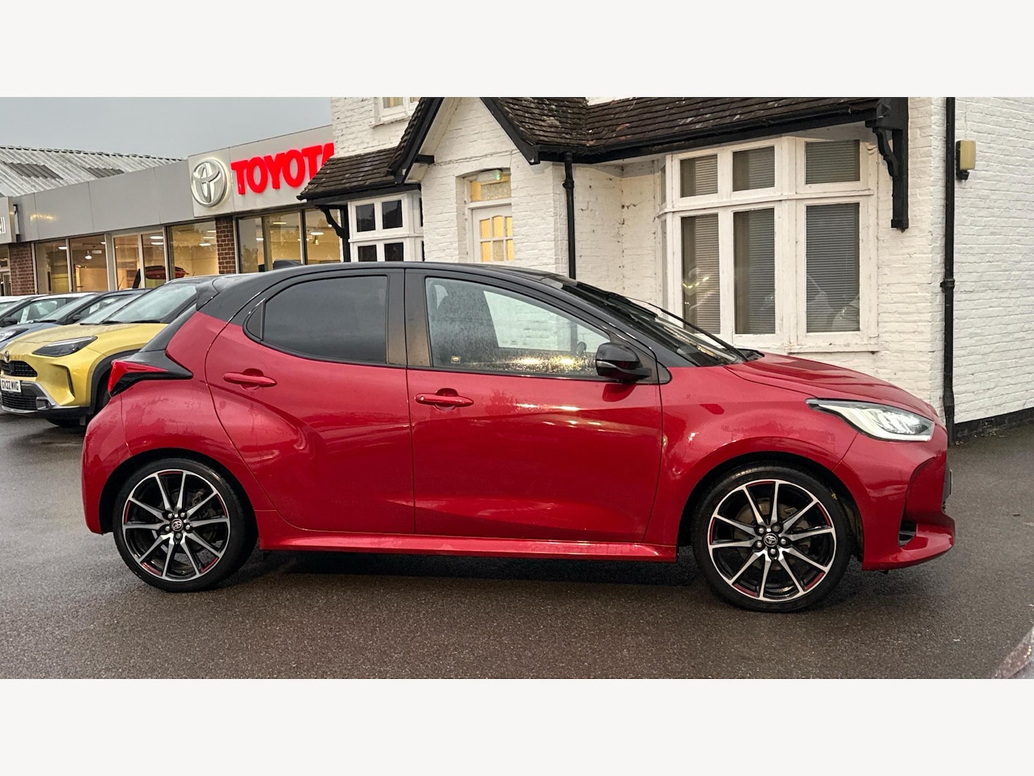 Used Toyota Yaris 2022 for sale - 76473469: Photo 18