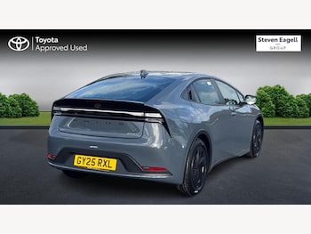 Used Toyota Prius 2025 for sale - 76550609: Photo