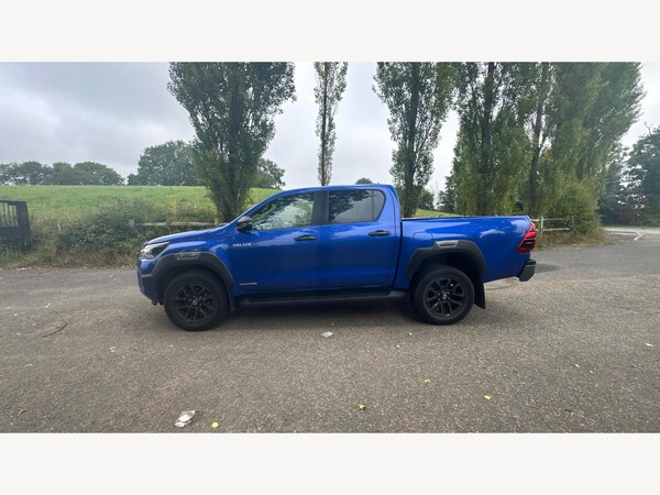 Used Toyota Hilux 2023 for sale - 75577423: Photo 19