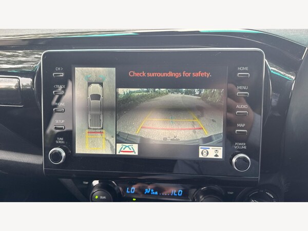 Used Toyota Hilux 2023 for sale - 75577423: Photo 25