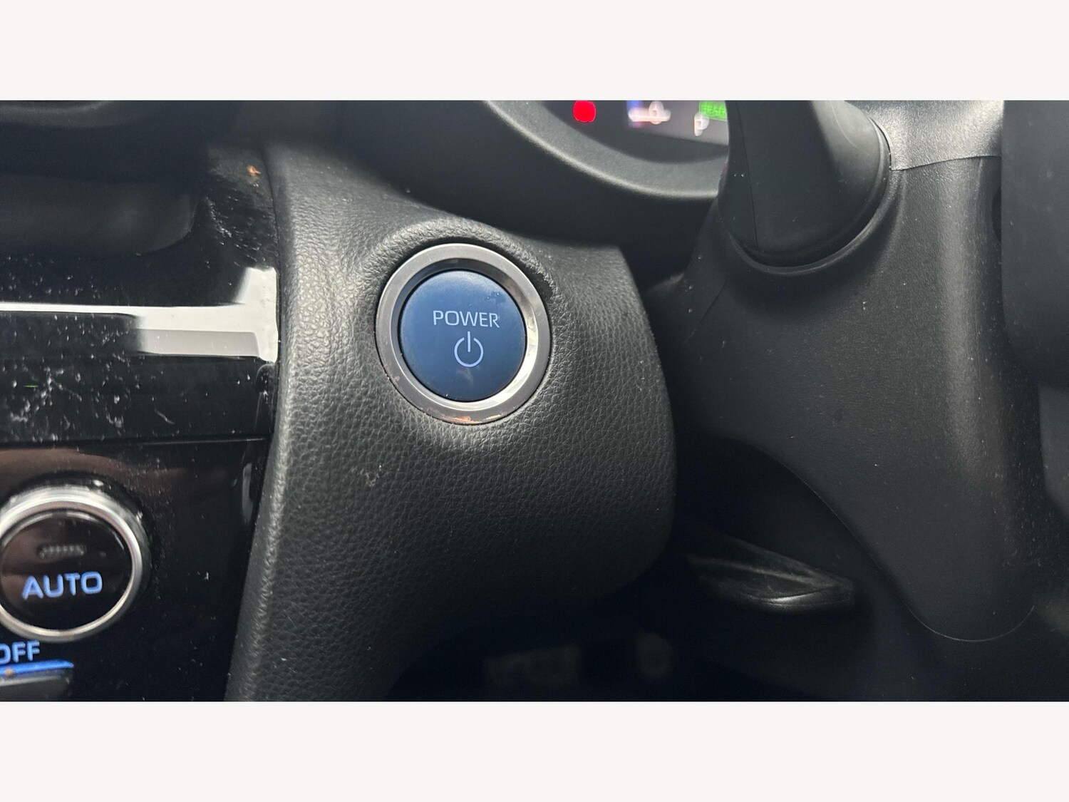 Used Toyota Yaris Cross 2024 for sale - 77162874: Photo 31