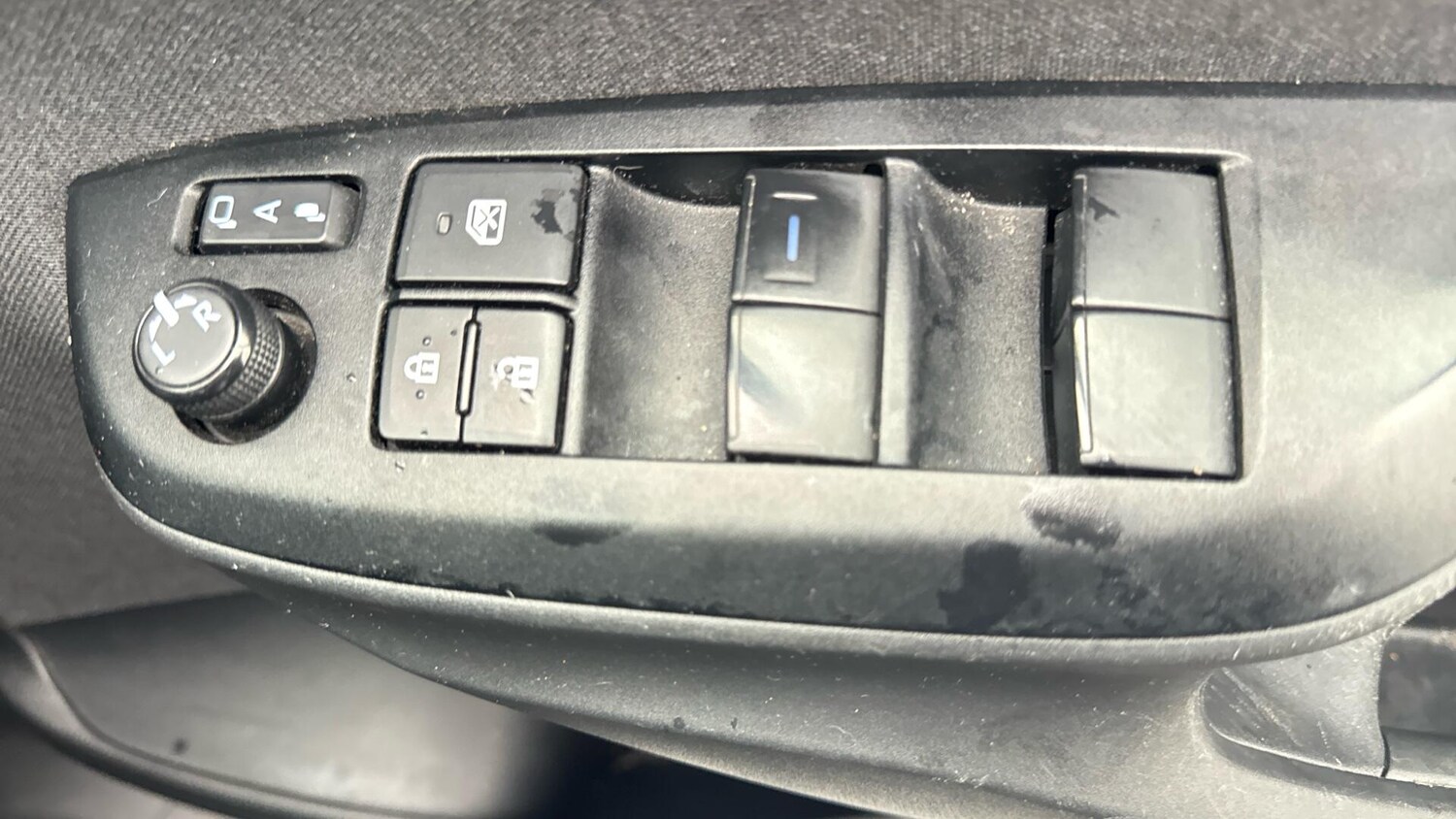 Used Toyota Yaris Cross 2024 for sale - 77162874: Photo 35