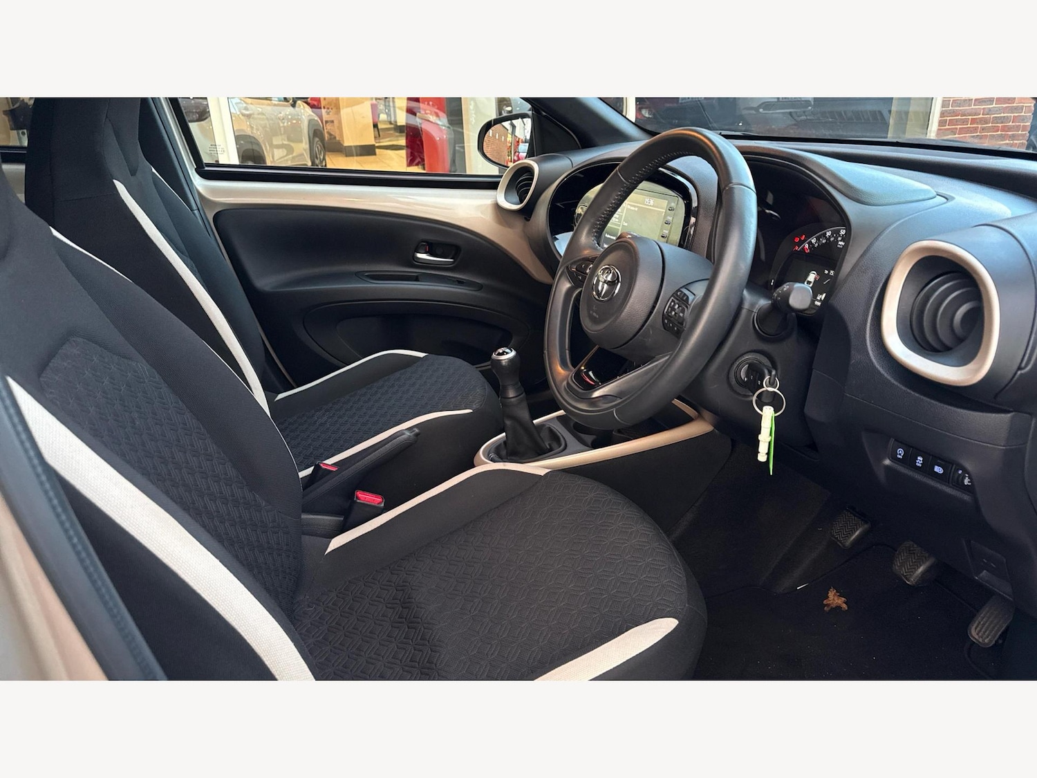 Used Toyota Aygo X 2022 for sale - 76786851: Photo 13