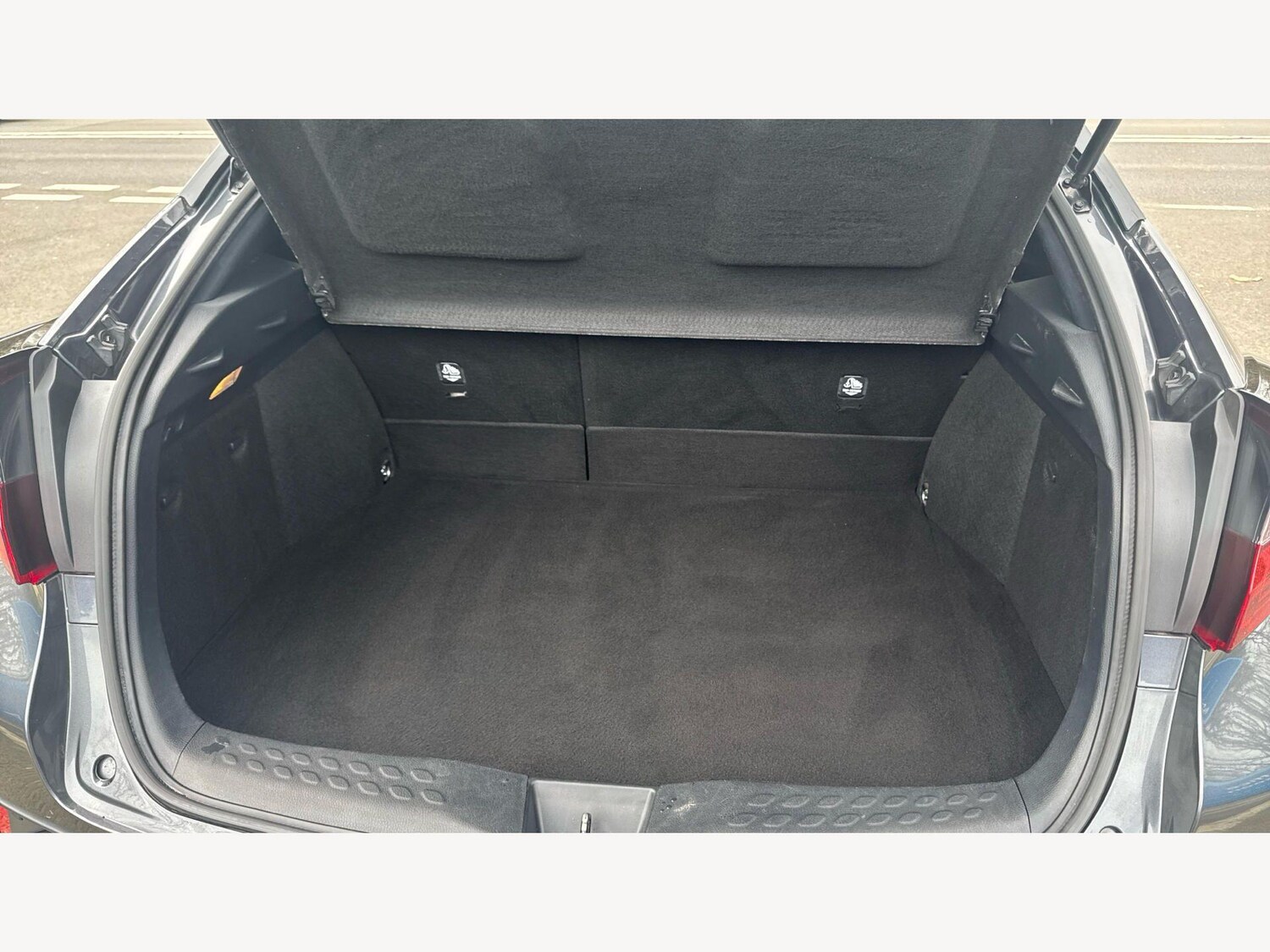 Used Toyota C-HR 2020 for sale - 78006333: Photo 16