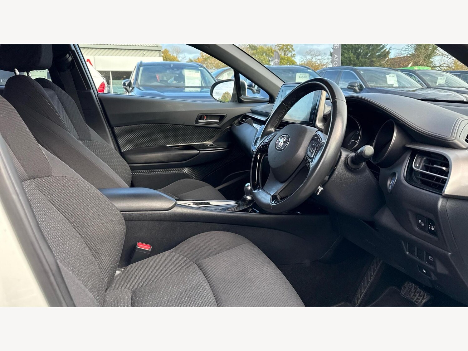 Used Toyota C-HR 2018 for sale - 76573048: Photo 13