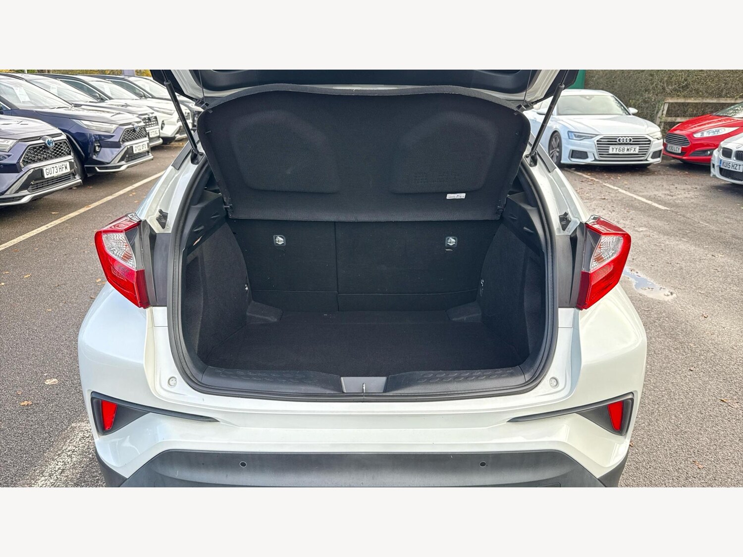 Used Toyota C-HR 2018 for sale - 76573048: Photo 16