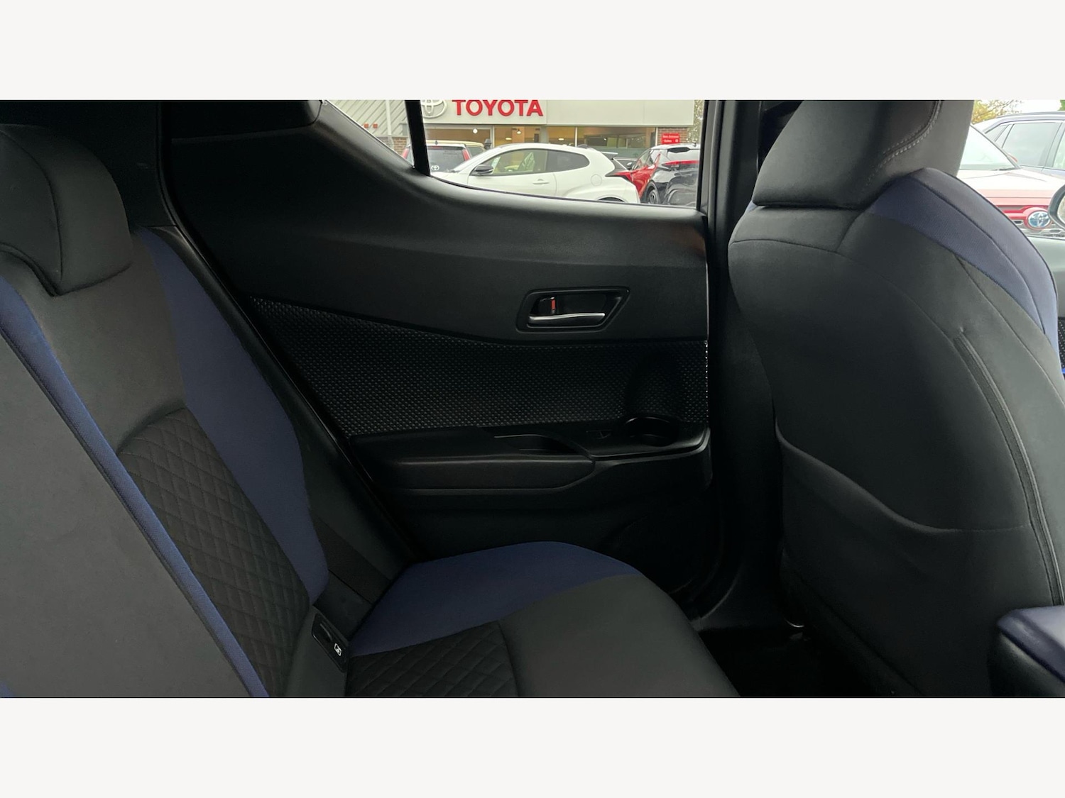 Used Toyota C-HR 2020 for sale - 76608322: Photo 14