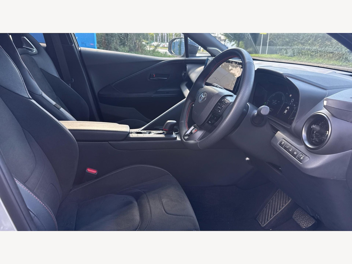 Used Toyota C-HR 2024 for sale - 76742446: Photo 13