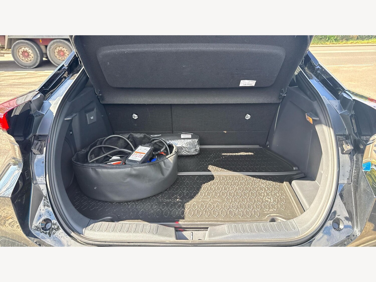 Used Toyota C-HR 2024 for sale - 76742446: Photo 16