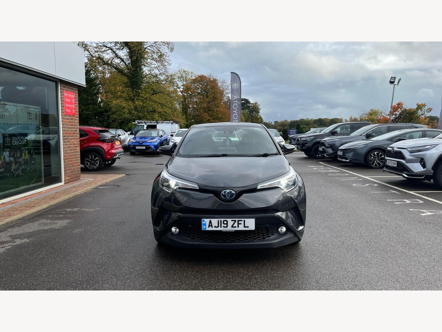 Used Toyota C-HR 2019 for sale - 76349280: Photo 17