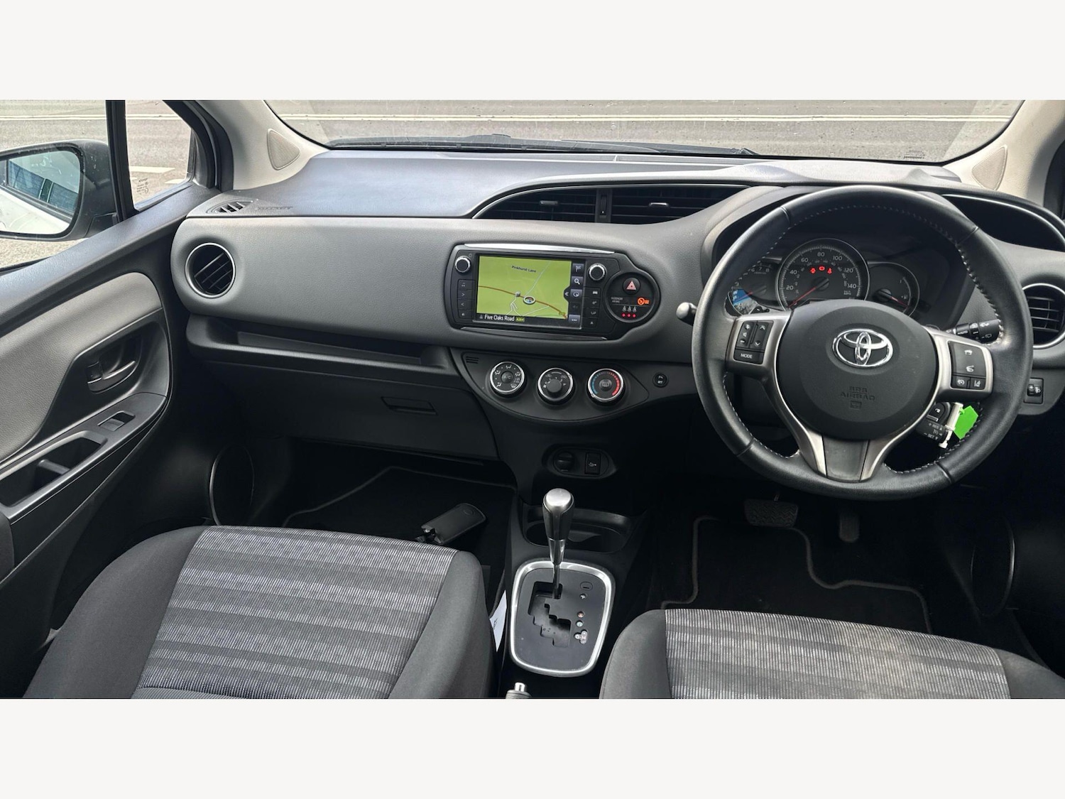 Used Toyota Yaris 2017 for sale - 78019573: Photo 7