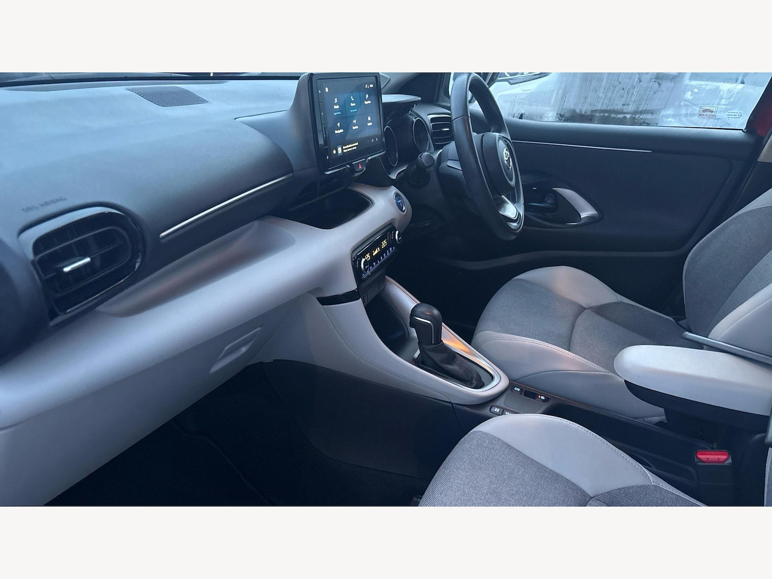 Used Toyota Yaris for sale - 77230639: Photo 12