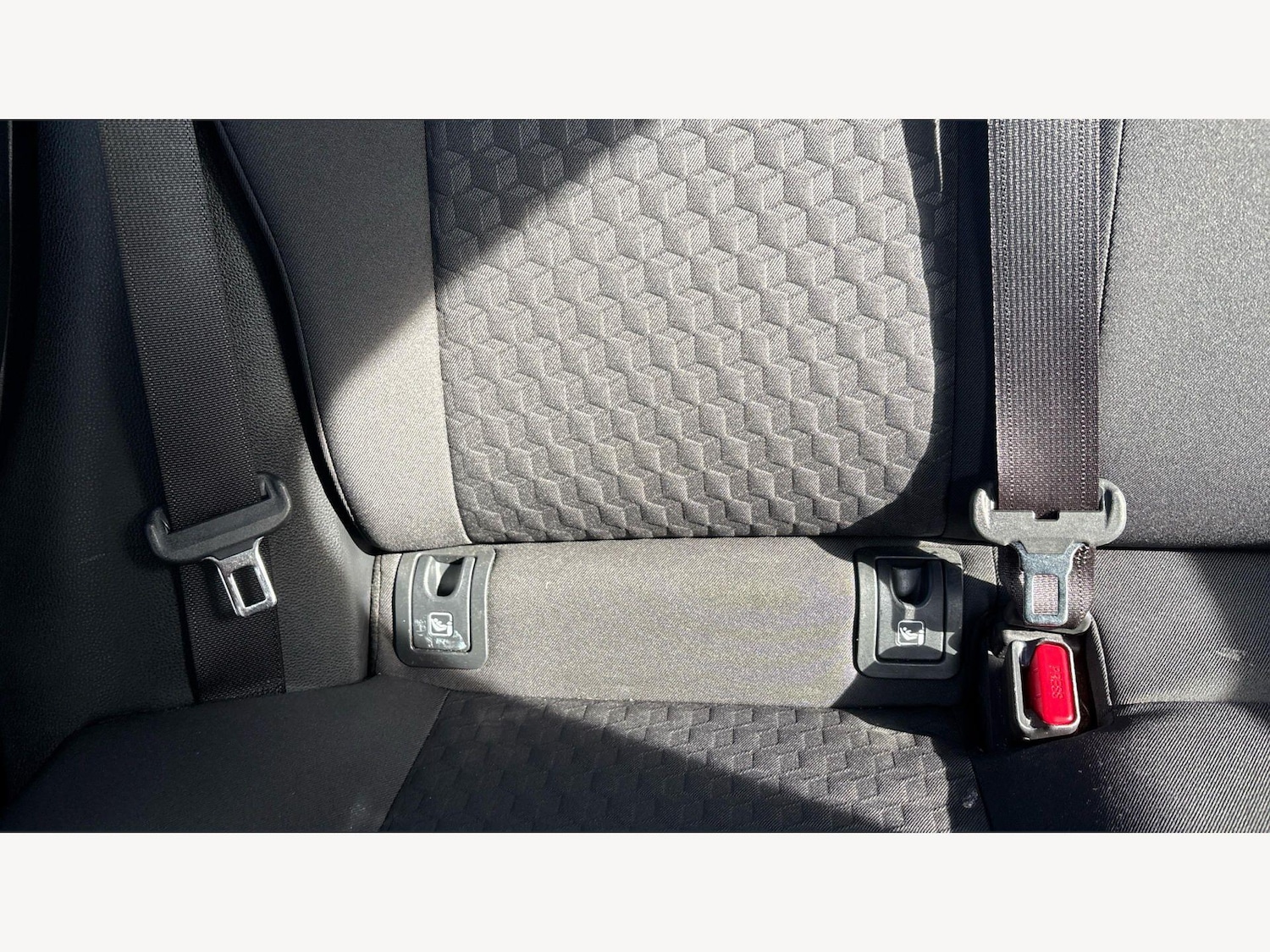 Used Toyota Yaris 2024 for sale - 78171004: Photo 16