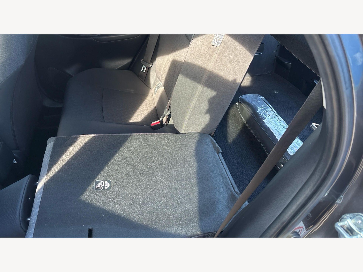 Used Toyota Yaris 2024 for sale - 78171004: Photo 20