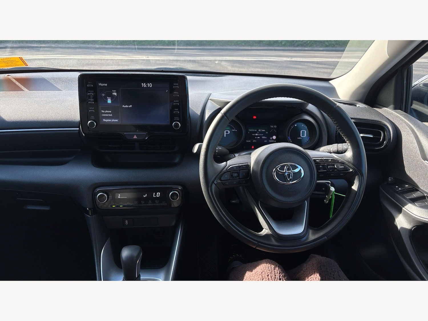 Used Toyota Yaris 2024 for sale - 78171004: Photo 8