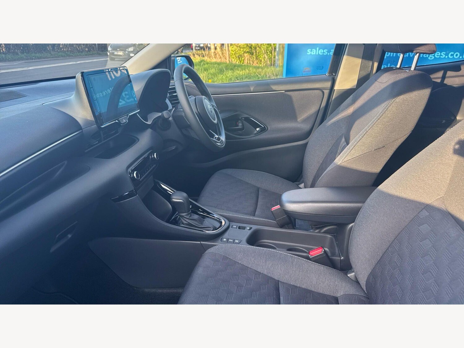 Used Toyota Yaris 2025 for sale - 77637530: Photo 12