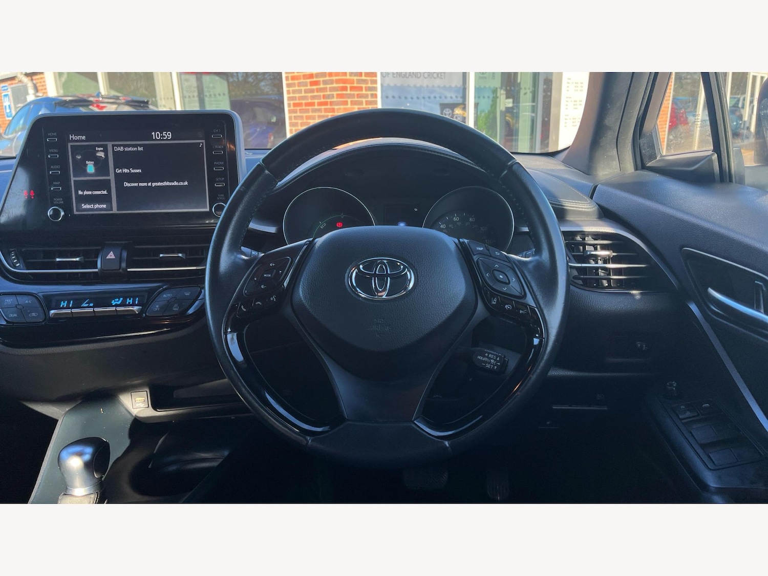 Used Toyota C-HR 2022 for sale - 77440806: Photo 8