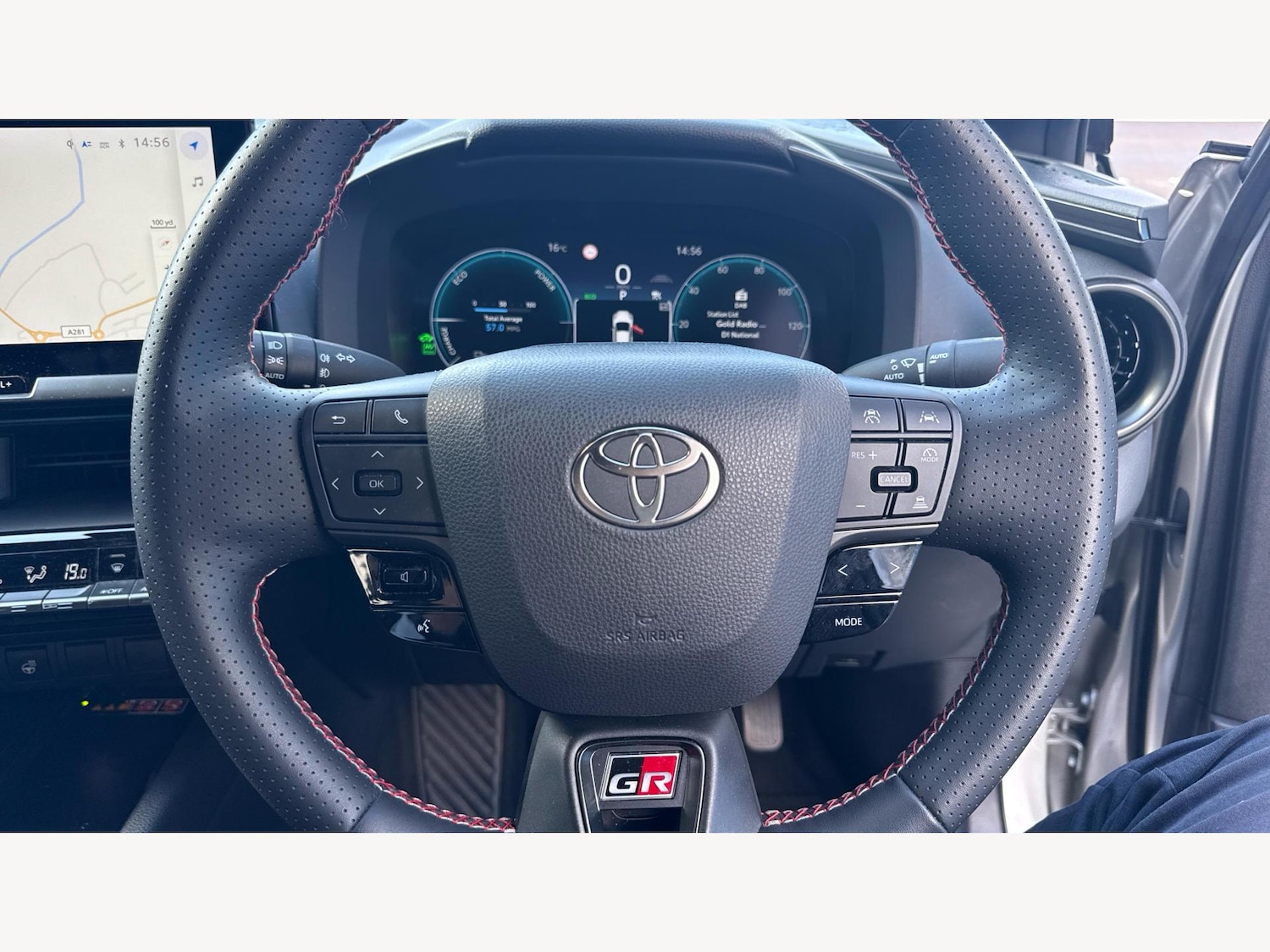 Used Toyota C-HR 2024 for sale - 77454705: Photo 10