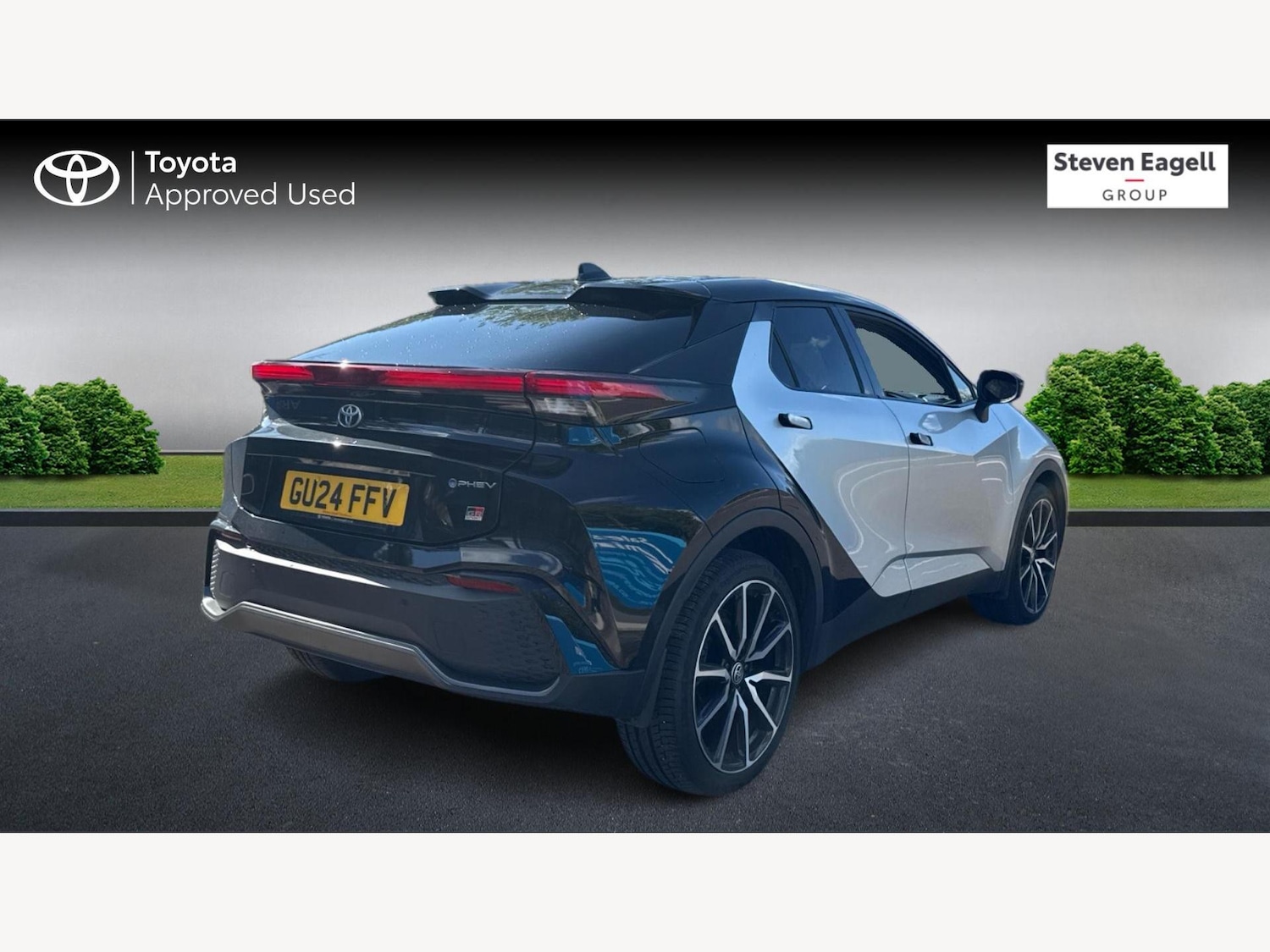 Used Toyota C-HR 2024 for sale - 77454705: Photo 2