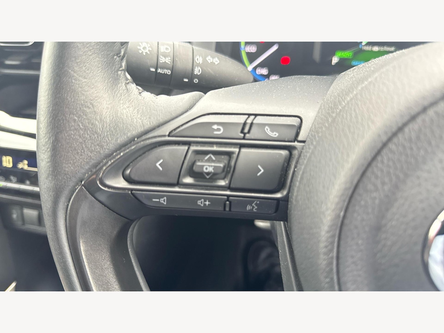 Used Toyota Yaris Cross 2023 for sale - 76361505: Photo 30