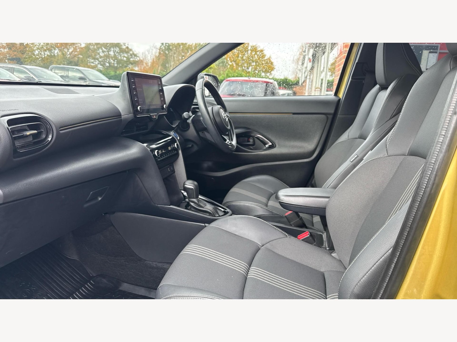 Used Toyota Yaris Cross 2022 for sale - 76484822: Photo 12