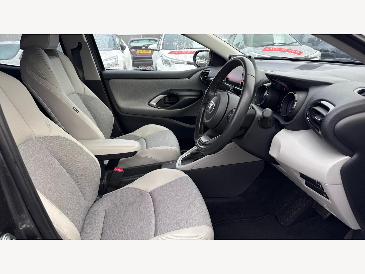 Used Toyota Yaris 2022 for sale - 77166699: Photo 13