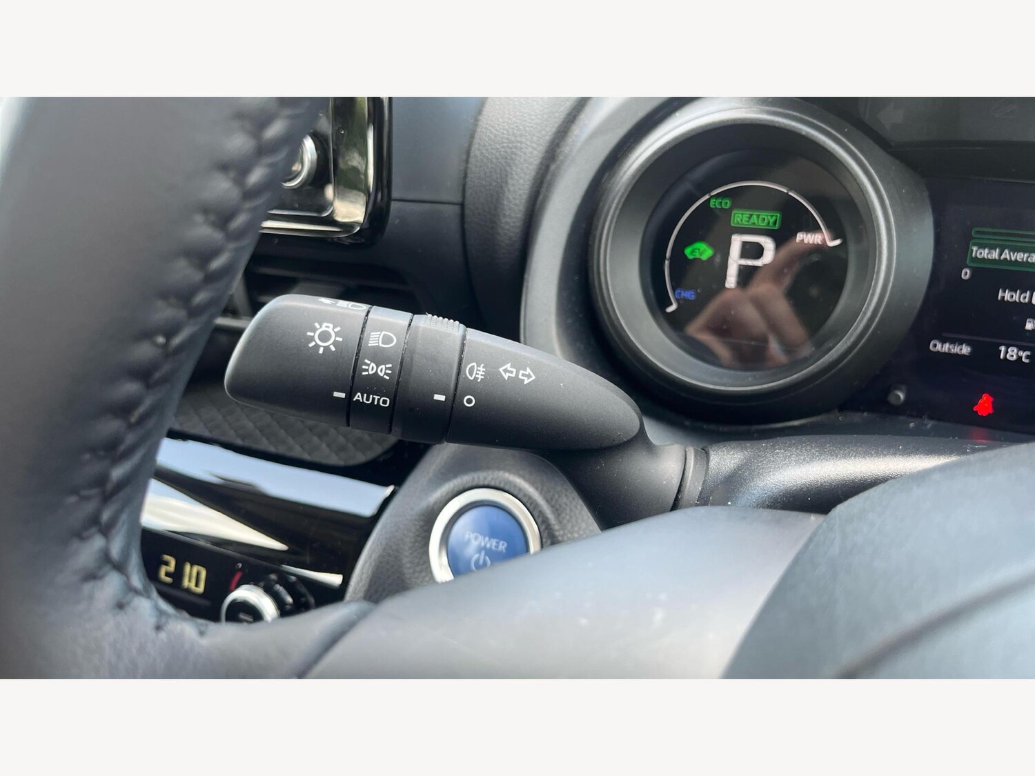 Used Toyota Yaris Cross 2024 for sale - 76179665: Photo 27