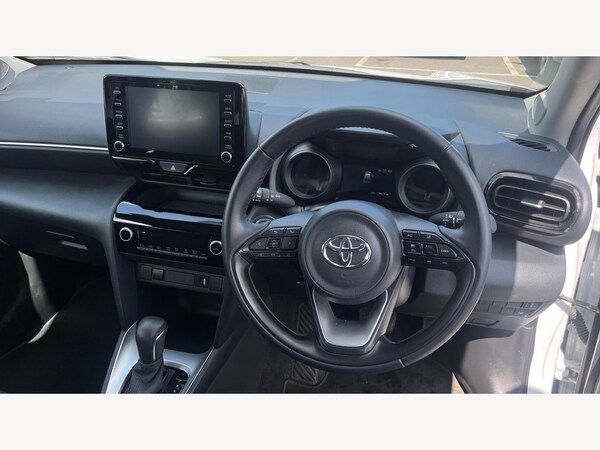 Used Toyota Yaris Cross 2024 for sale - 76179665: Photo 8