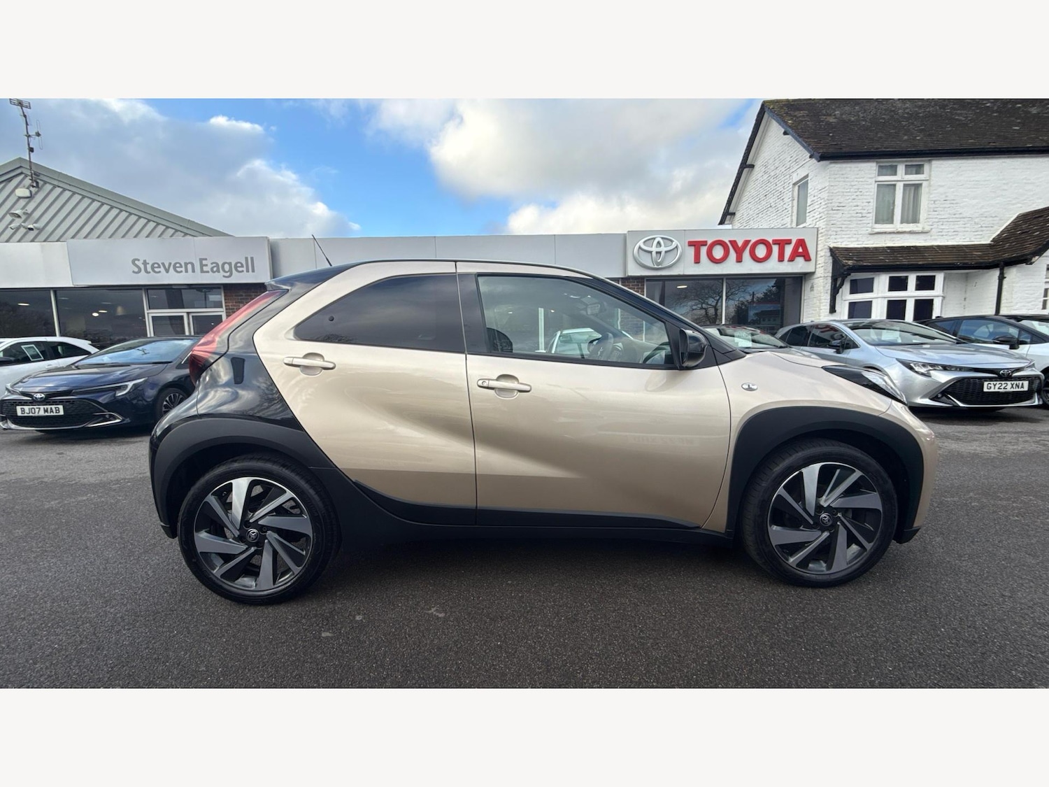 Used Toyota Aygo X for sale - 77769769: Photo 18