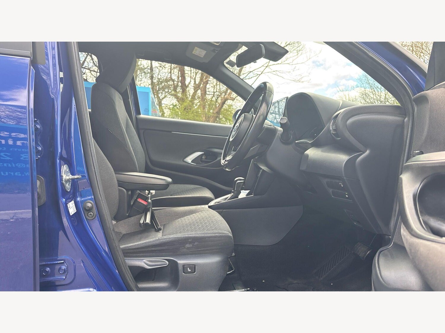 Used Toyota Yaris Cross 2022 for sale - 78170449: Photo 14