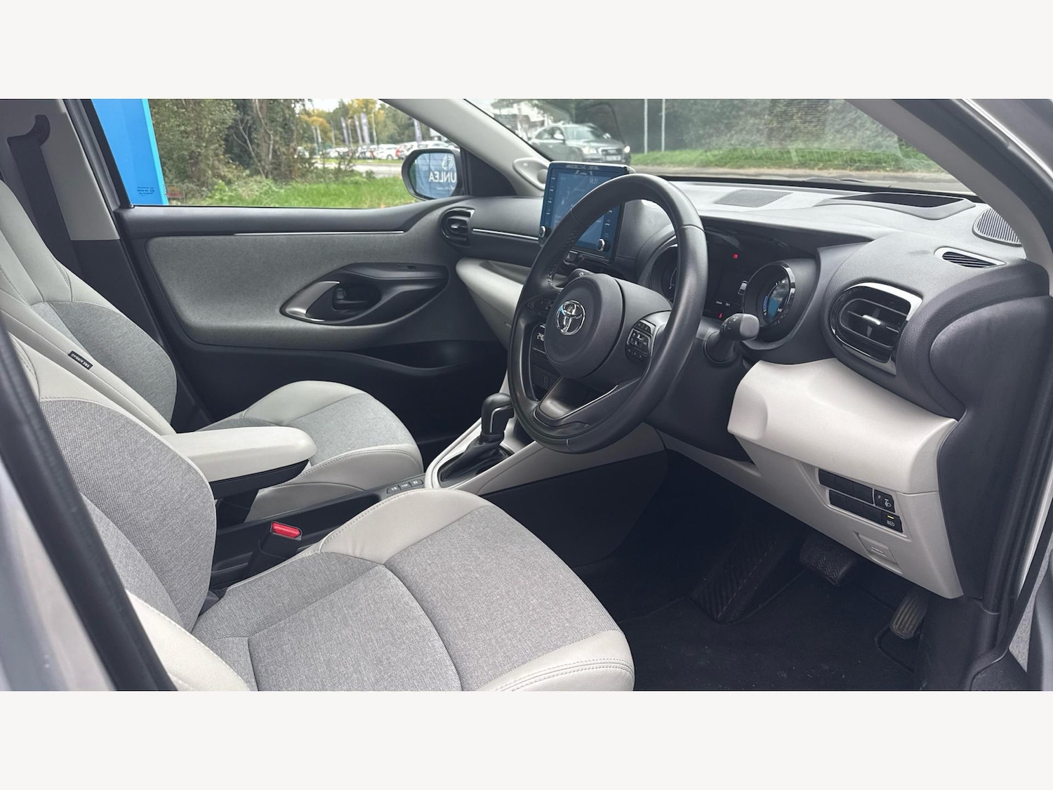 Used Toyota Yaris 2022 for sale - 77377570: Photo 13