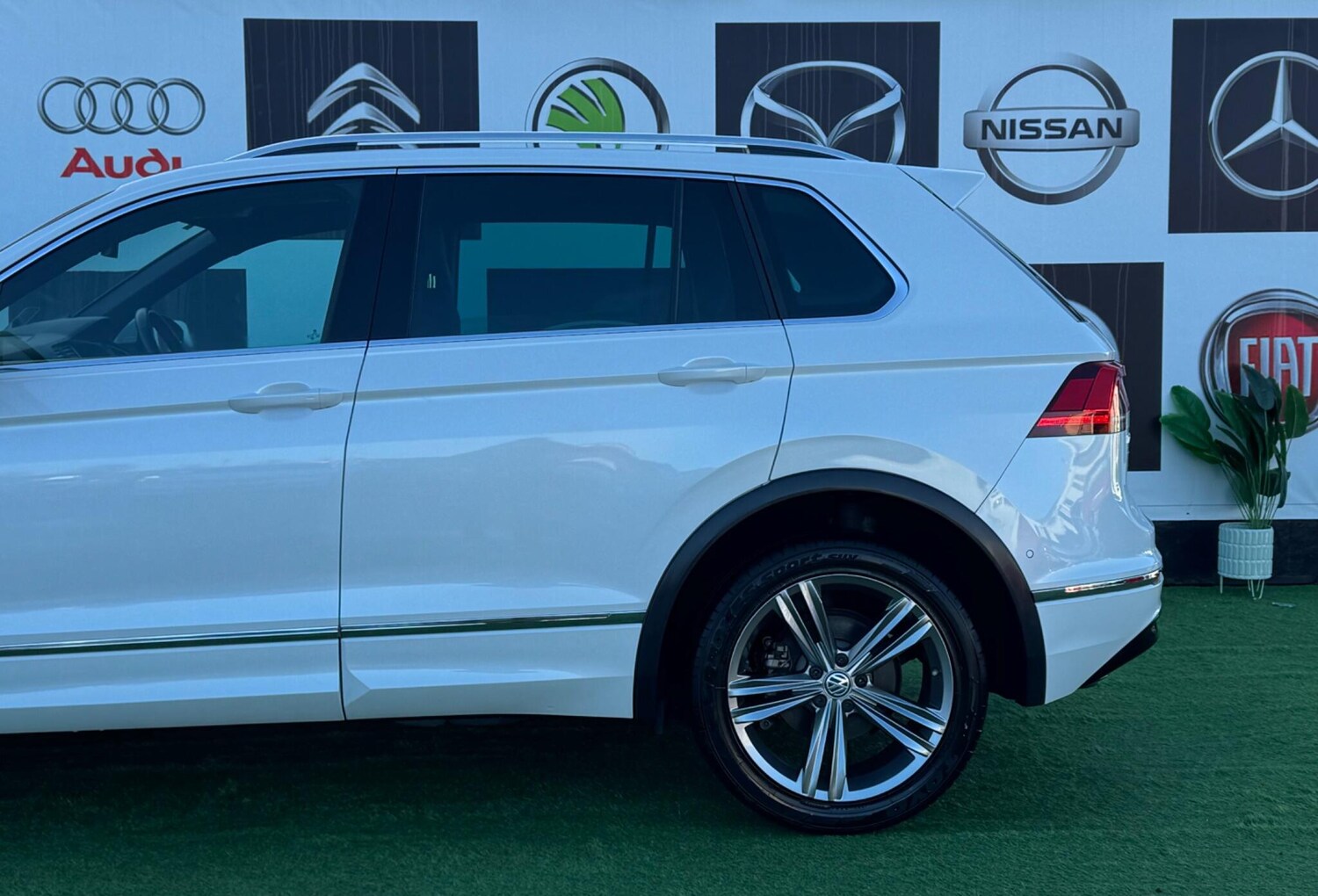 Used Volkswagen Tiguan for sale - 76824491: Photo 11